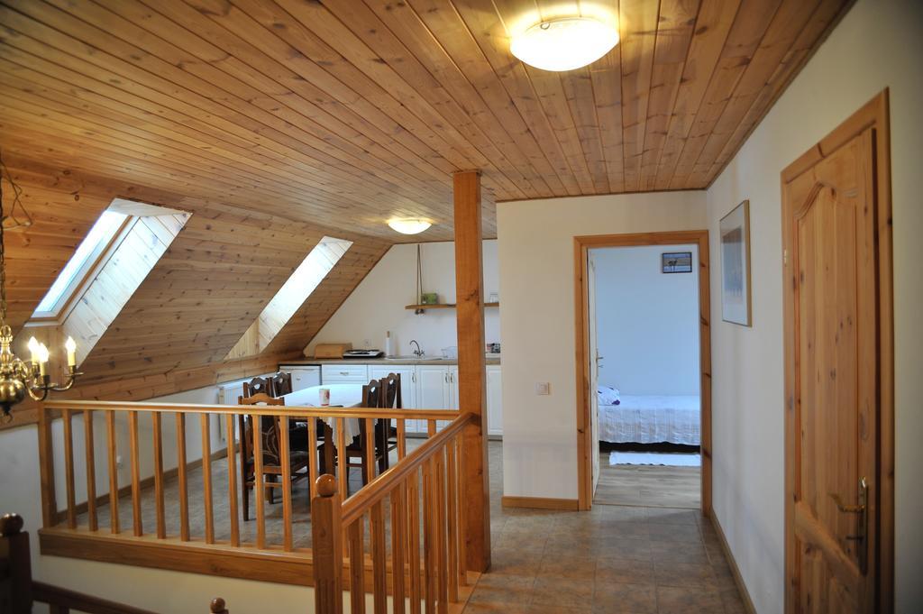 "Pod Szumiaca Topola" Lägenhet Białowieża Exteriör bild
