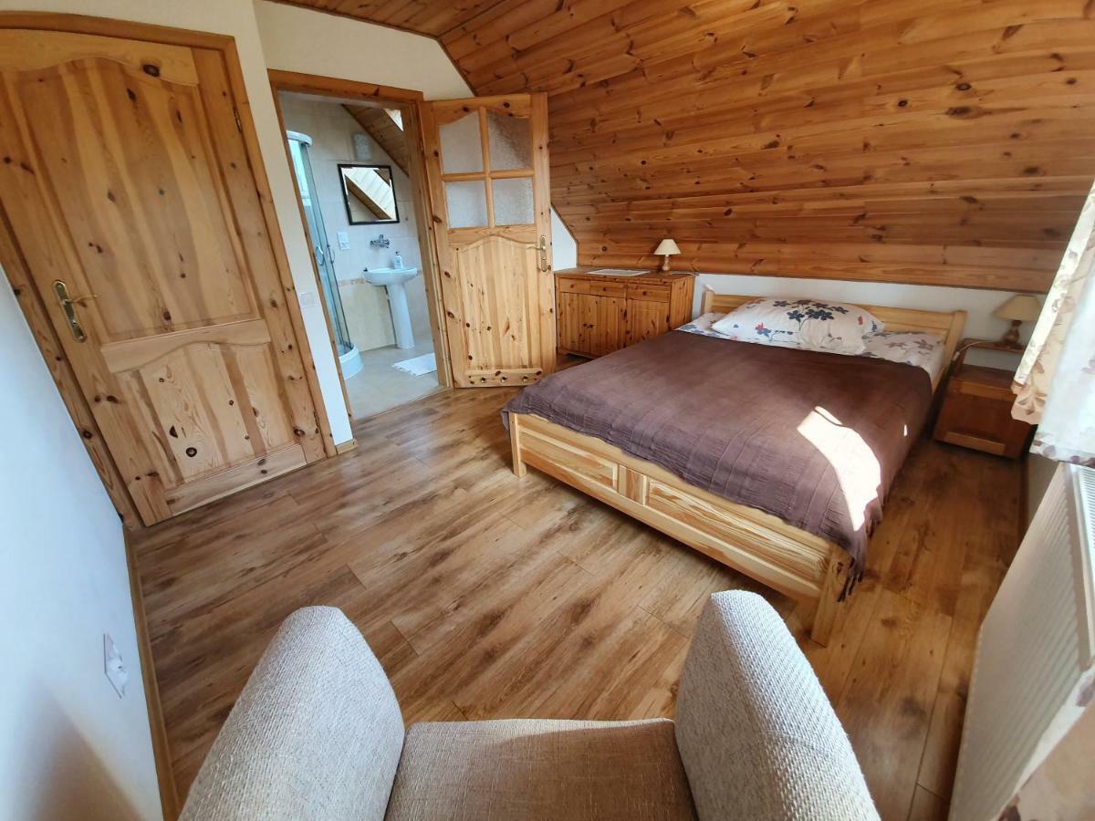 "Pod Szumiaca Topola" Lägenhet Białowieża Exteriör bild